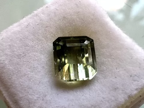黃綠雙色碧璽